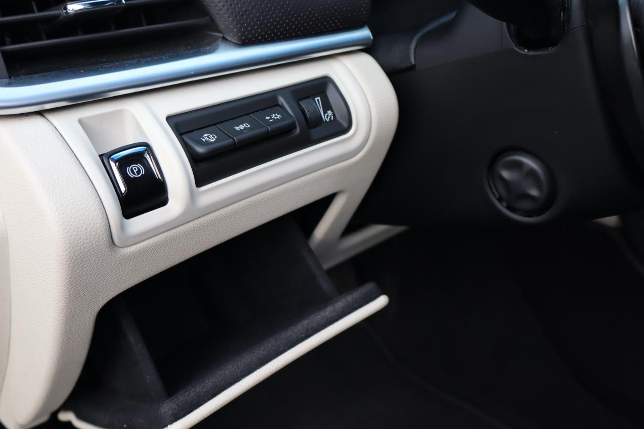 Cadillac XTS  2016
