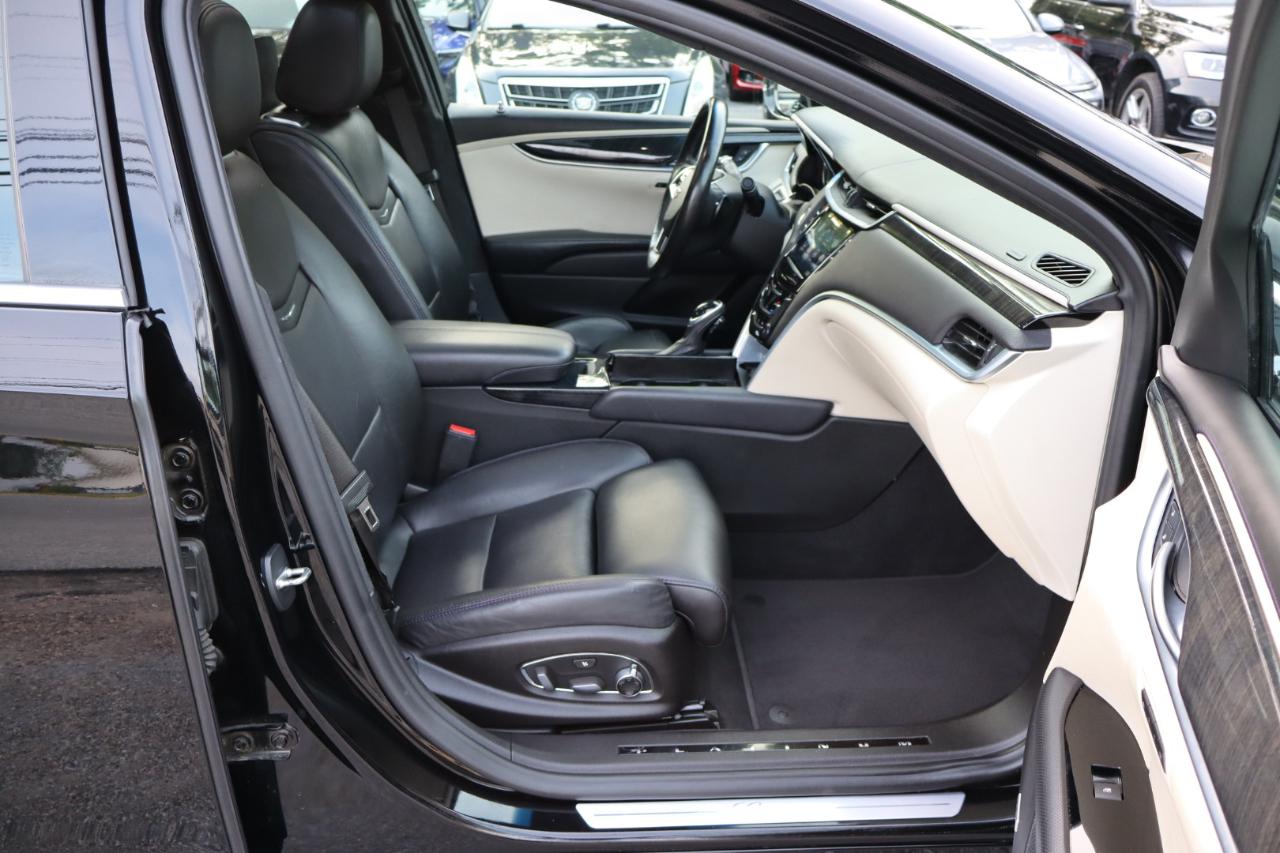 Cadillac XTS  2016