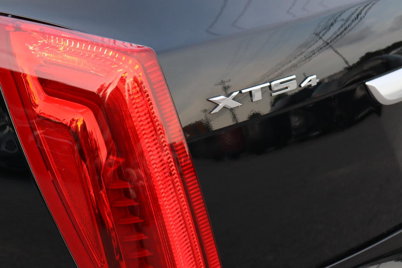 Cadillac XTS  2016