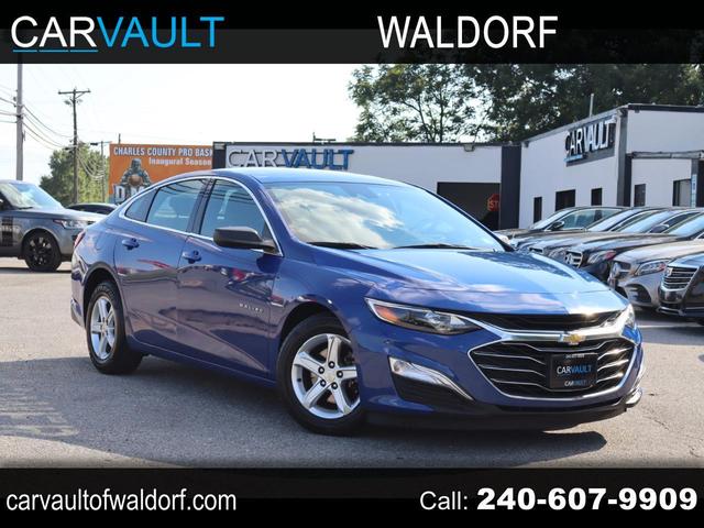 Blue 2023 Chevrolet Malibu Sedan Front-Wheel Drive Continuously Variable Transmission