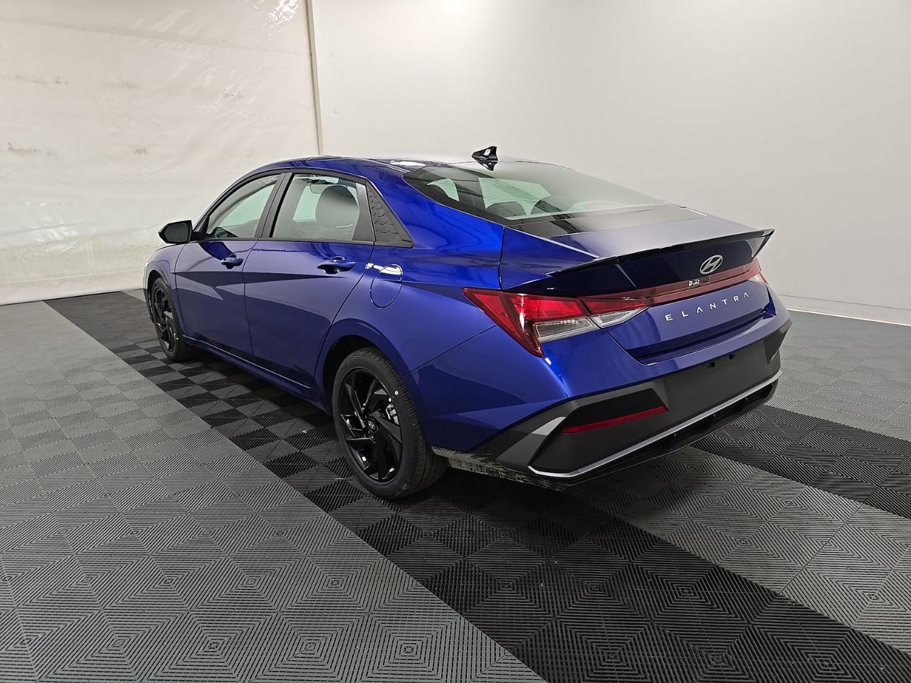 Hyundai Elantra  2026