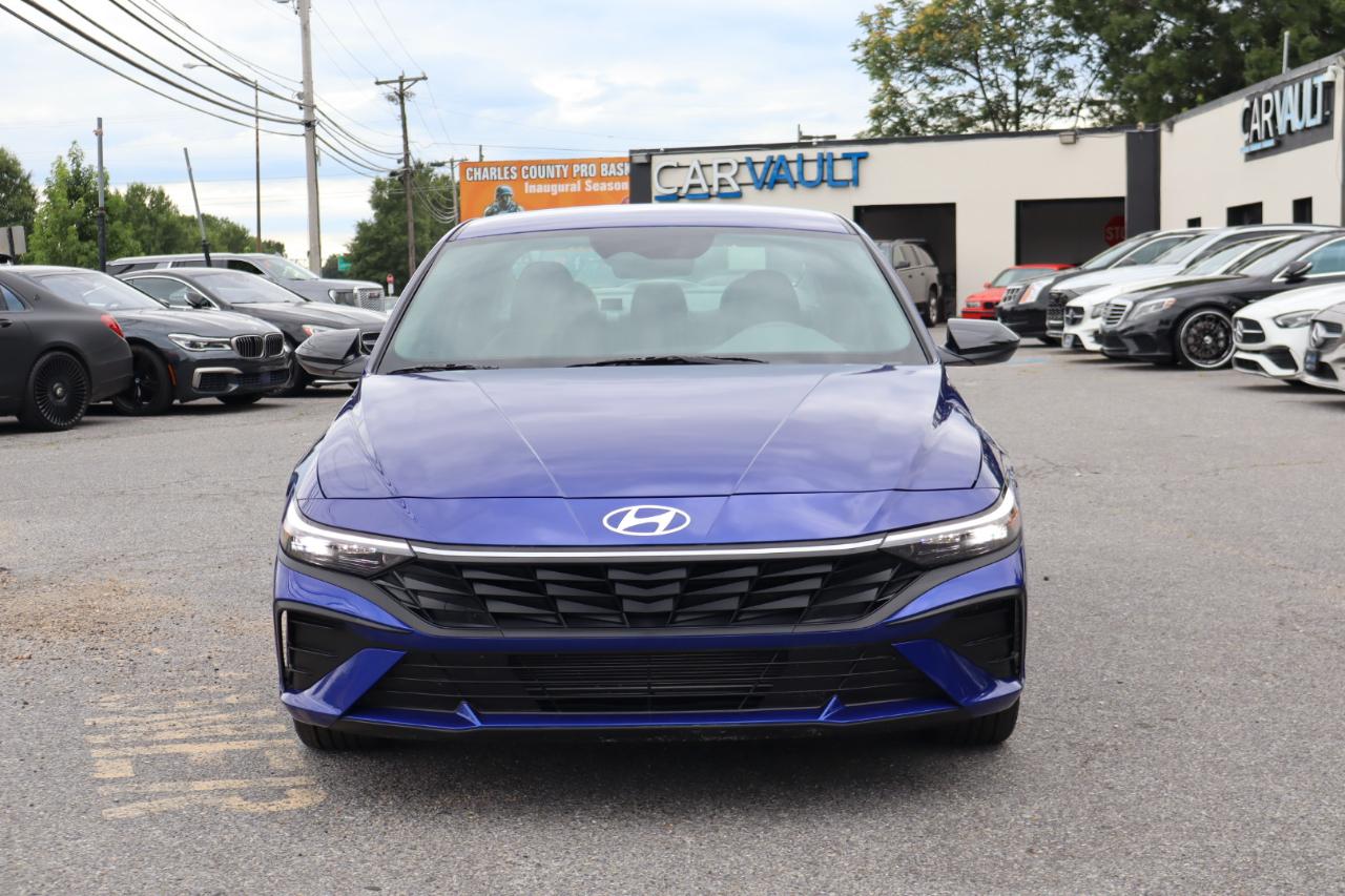 Hyundai Elantra  2026