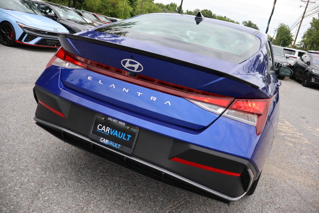 Hyundai Elantra  2026