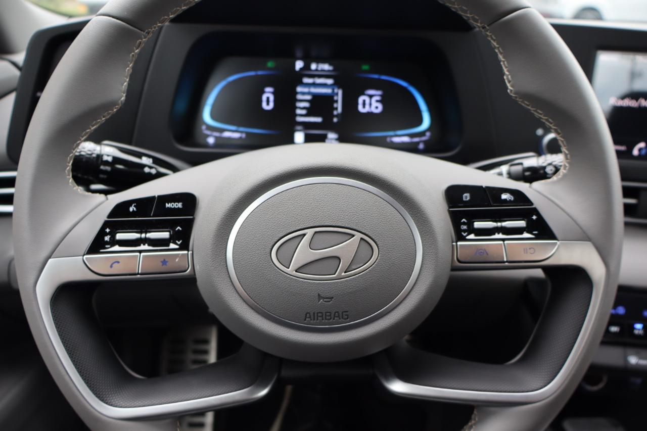 Hyundai Elantra  2026