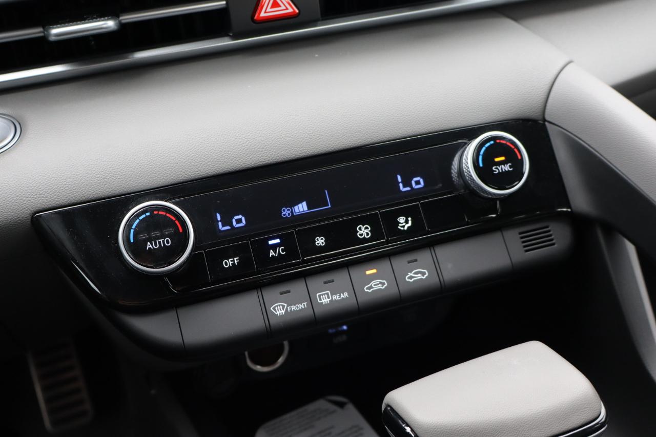 Hyundai Elantra  2026