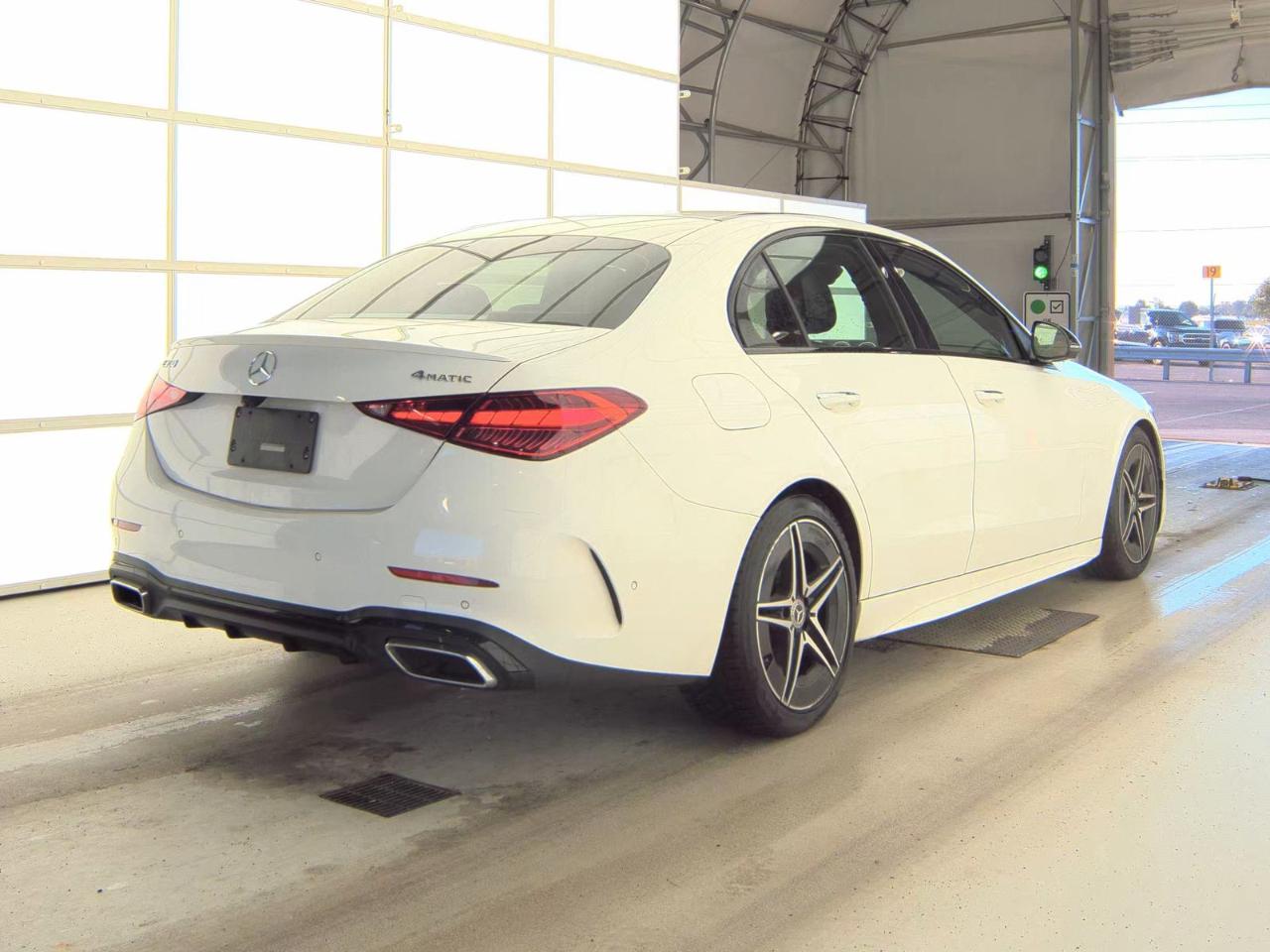 Mercedes-Benz C-Class  2022