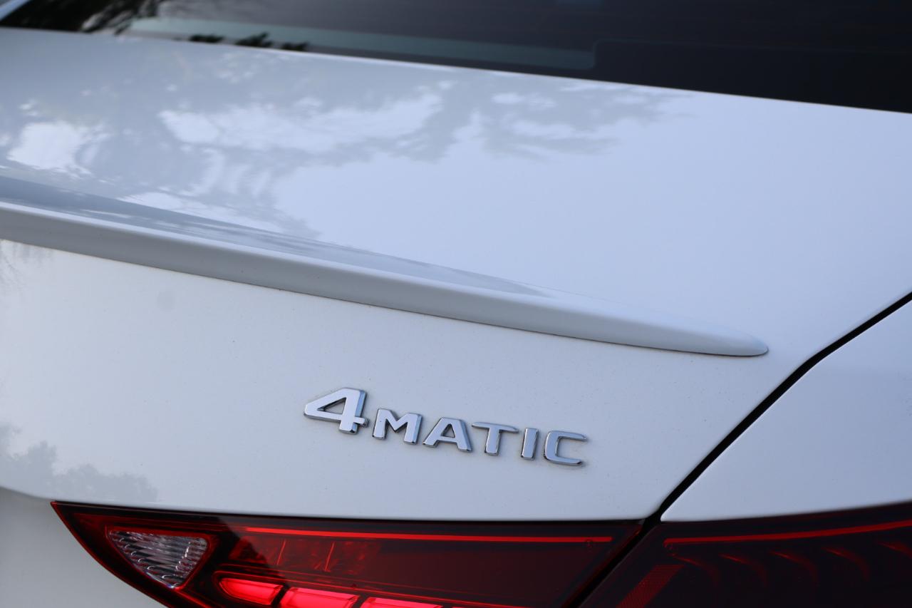 Mercedes-Benz C-Class  2022