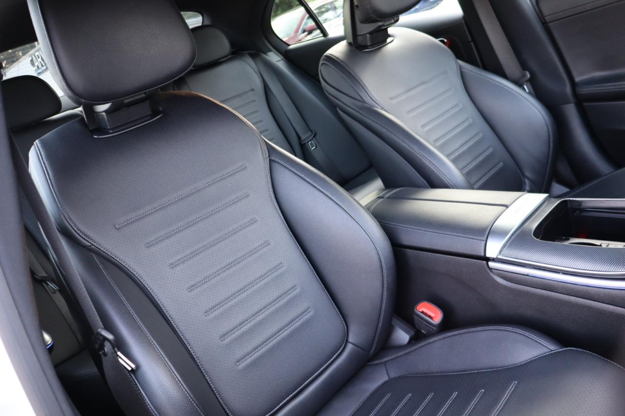 Mercedes-Benz C-Class  2022