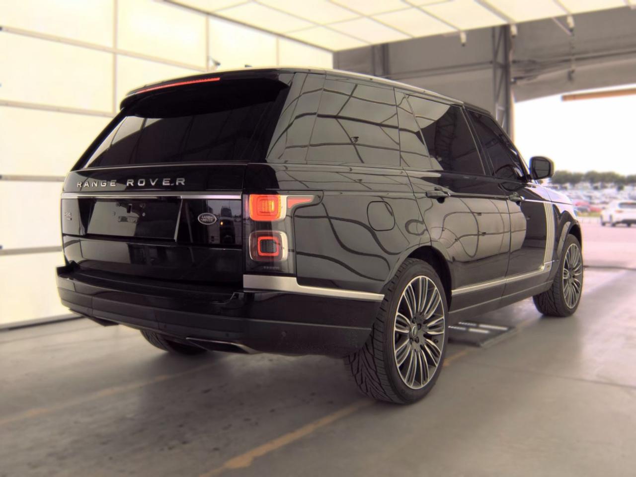 Land Rover Range Rover 4WD 4dr Supercharged LWB 2020