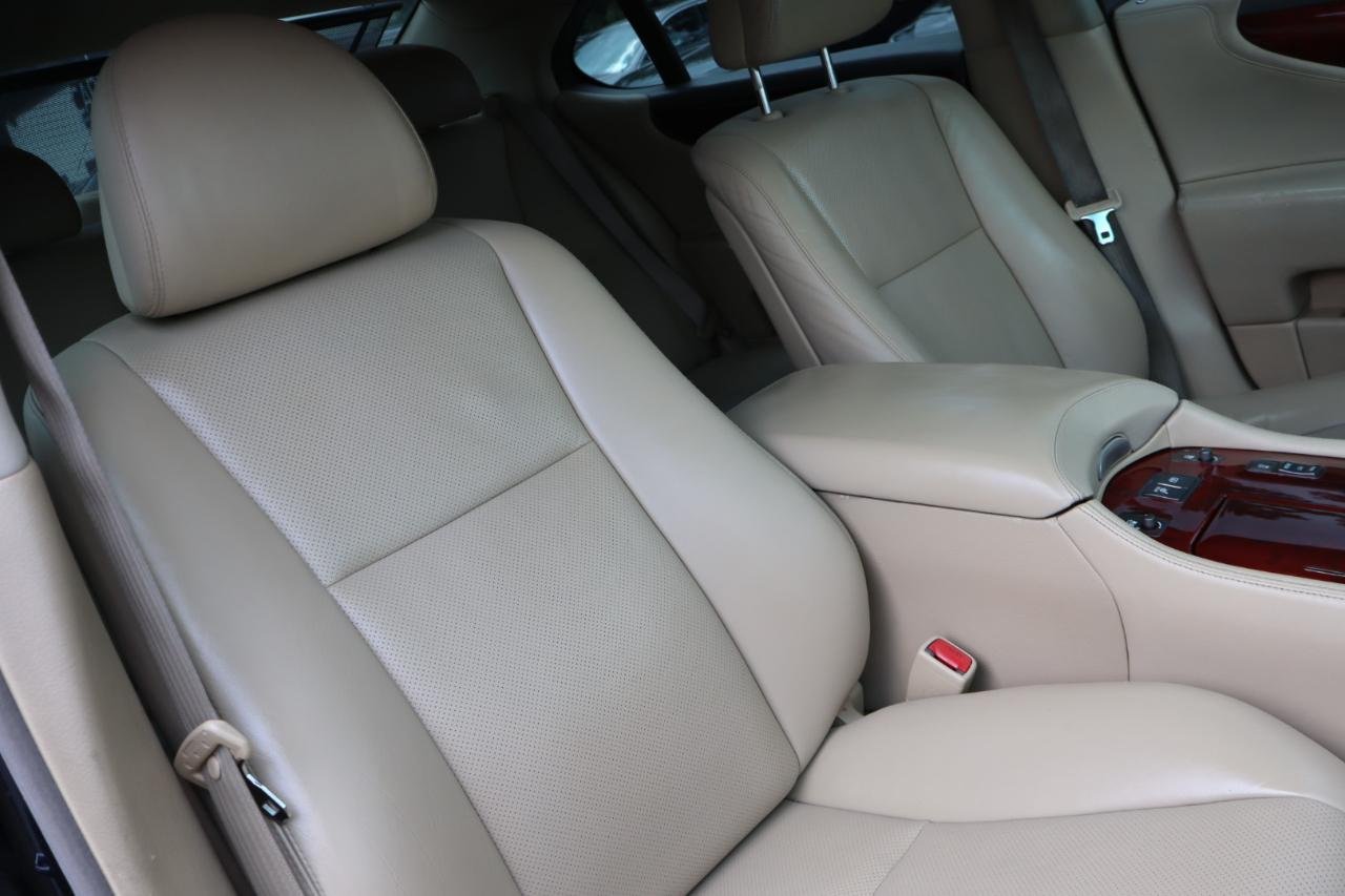 Lexus LS 460  2008