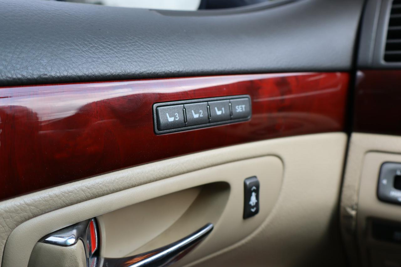 Lexus LS 460  2008