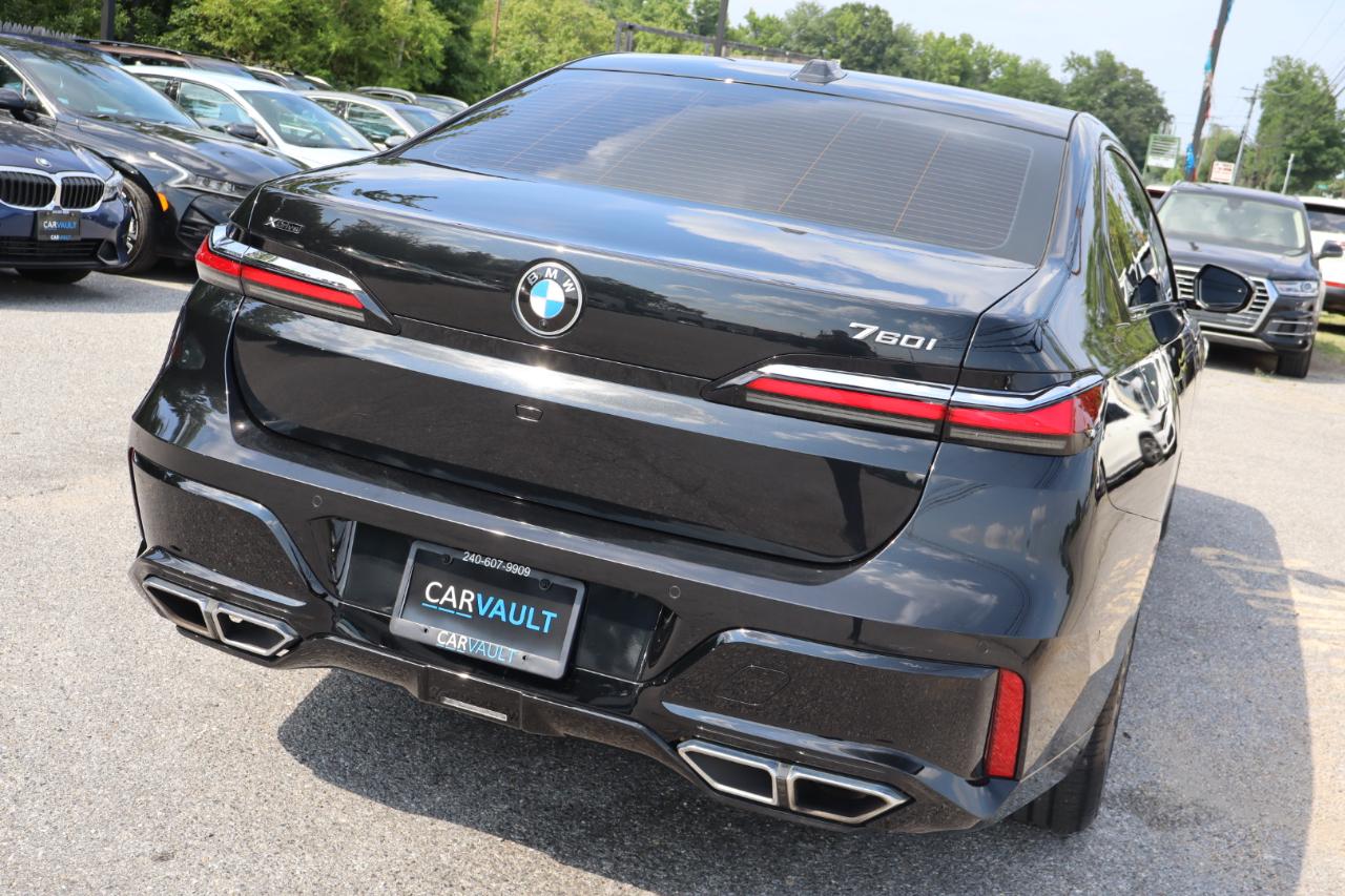 BMW 7-Series  2023
