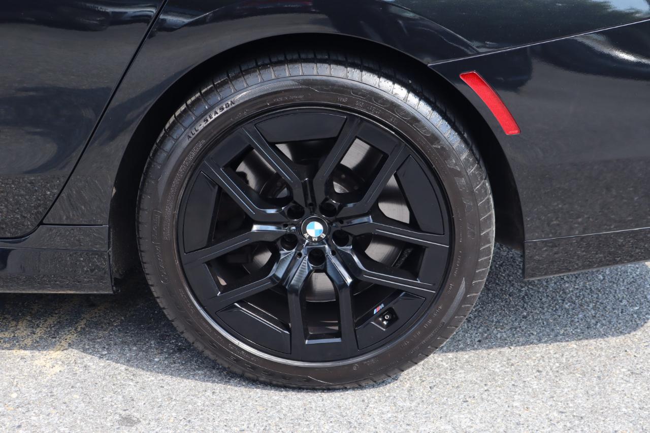 BMW 7-Series  2023