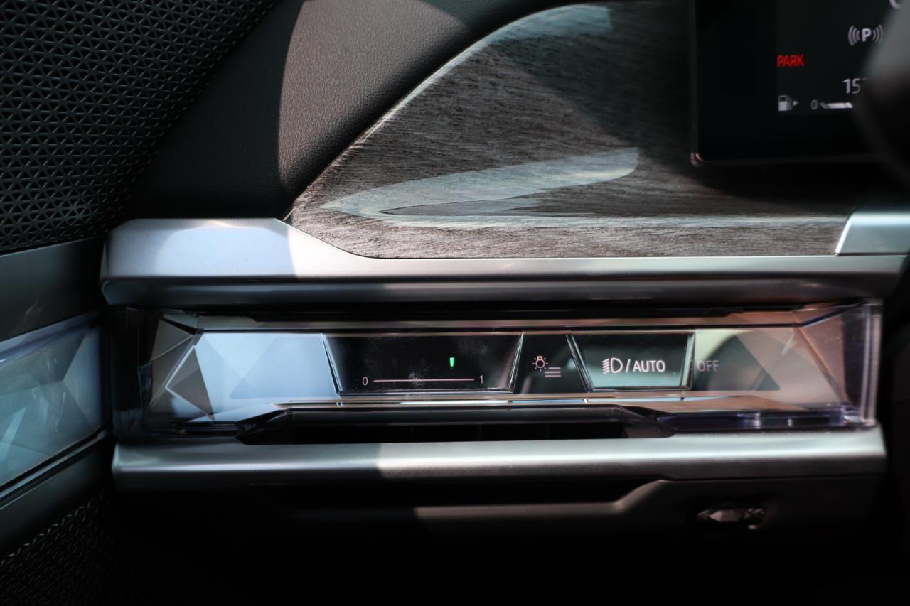 BMW 7-Series  2023