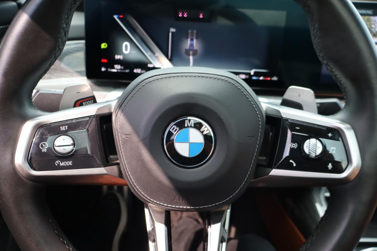 BMW 7-Series  2023