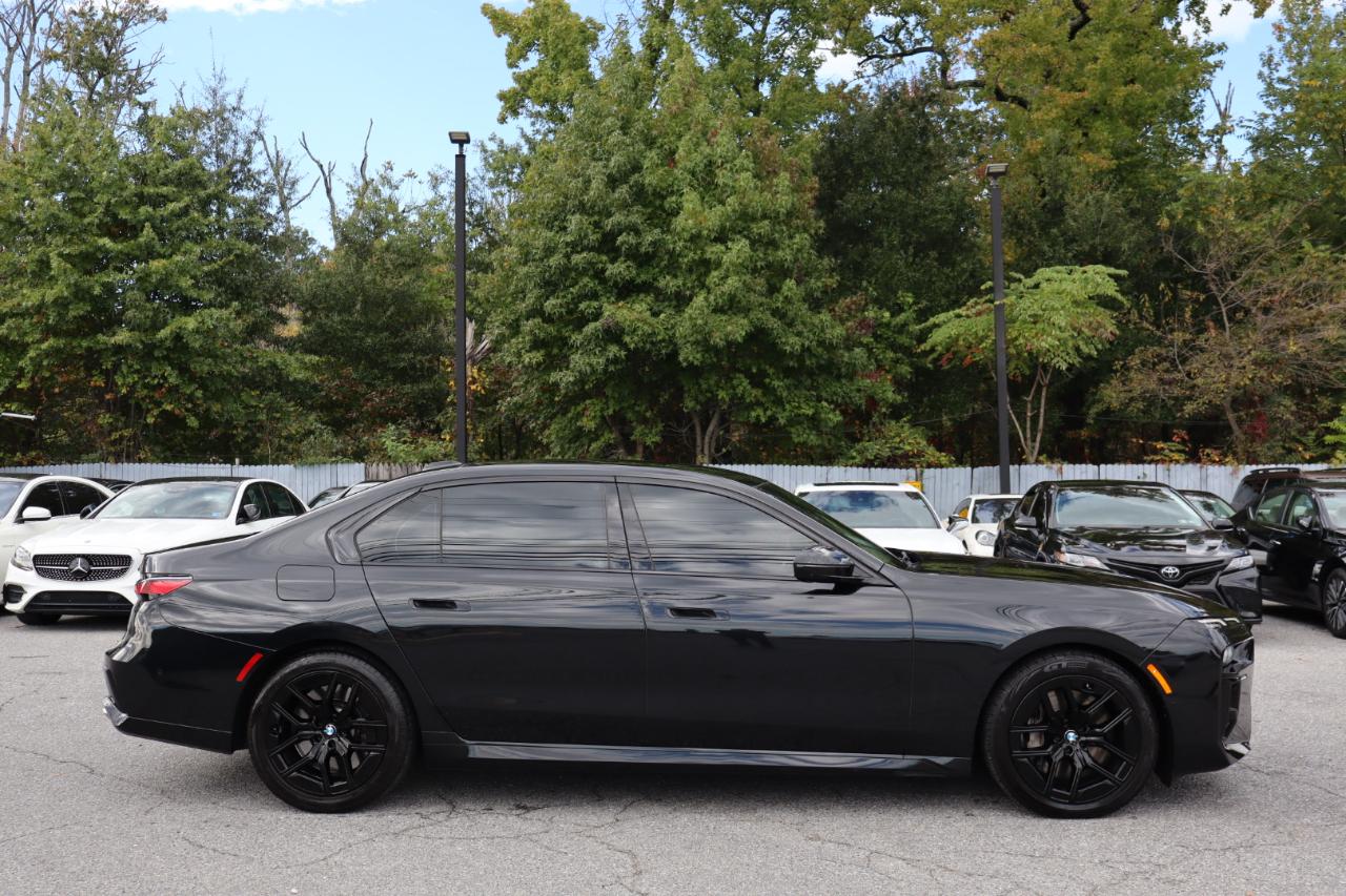 BMW 7-Series 760xi 4D Sedan 2023