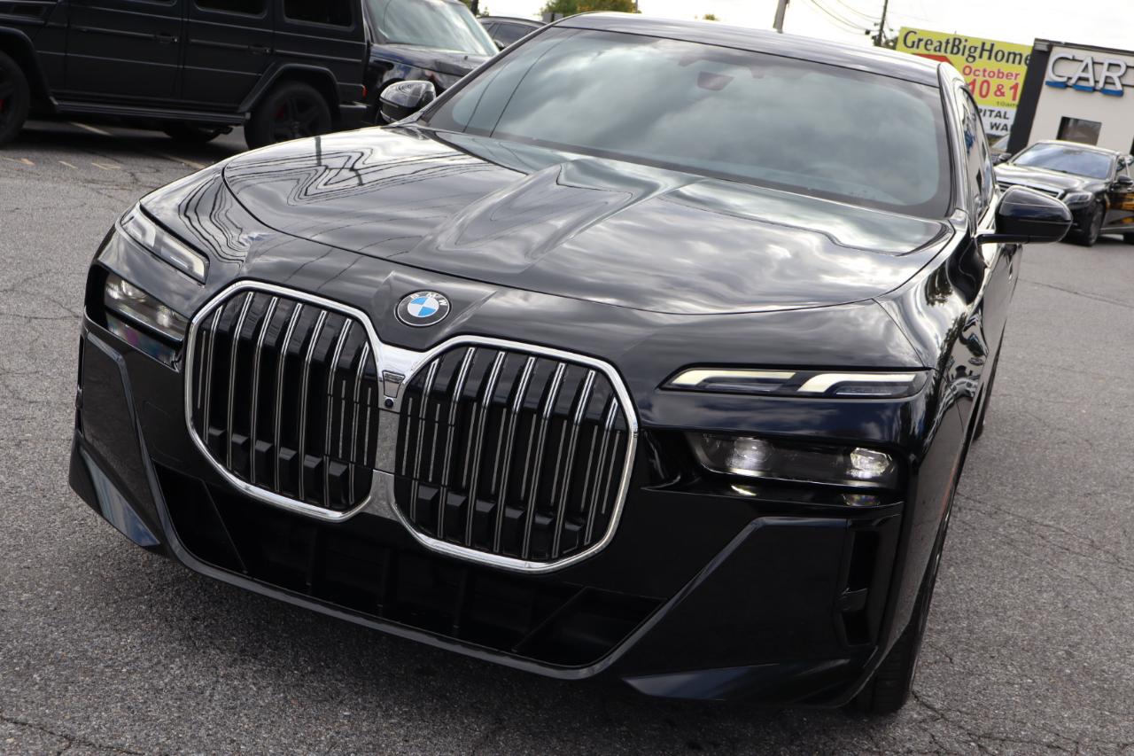 BMW 7-Series 760xi 4D Sedan 2023
