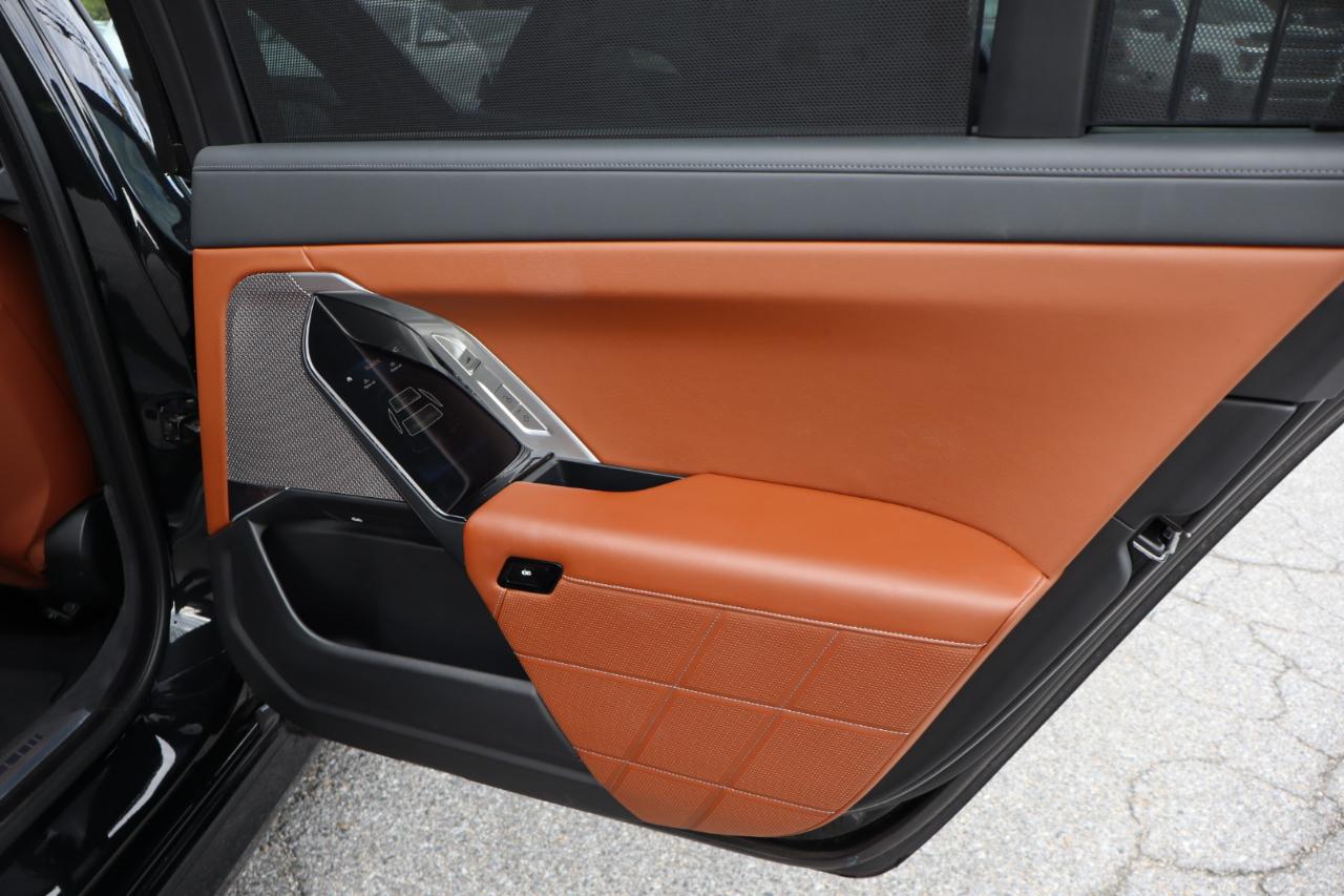 BMW 7-Series 760xi 4D Sedan 2023