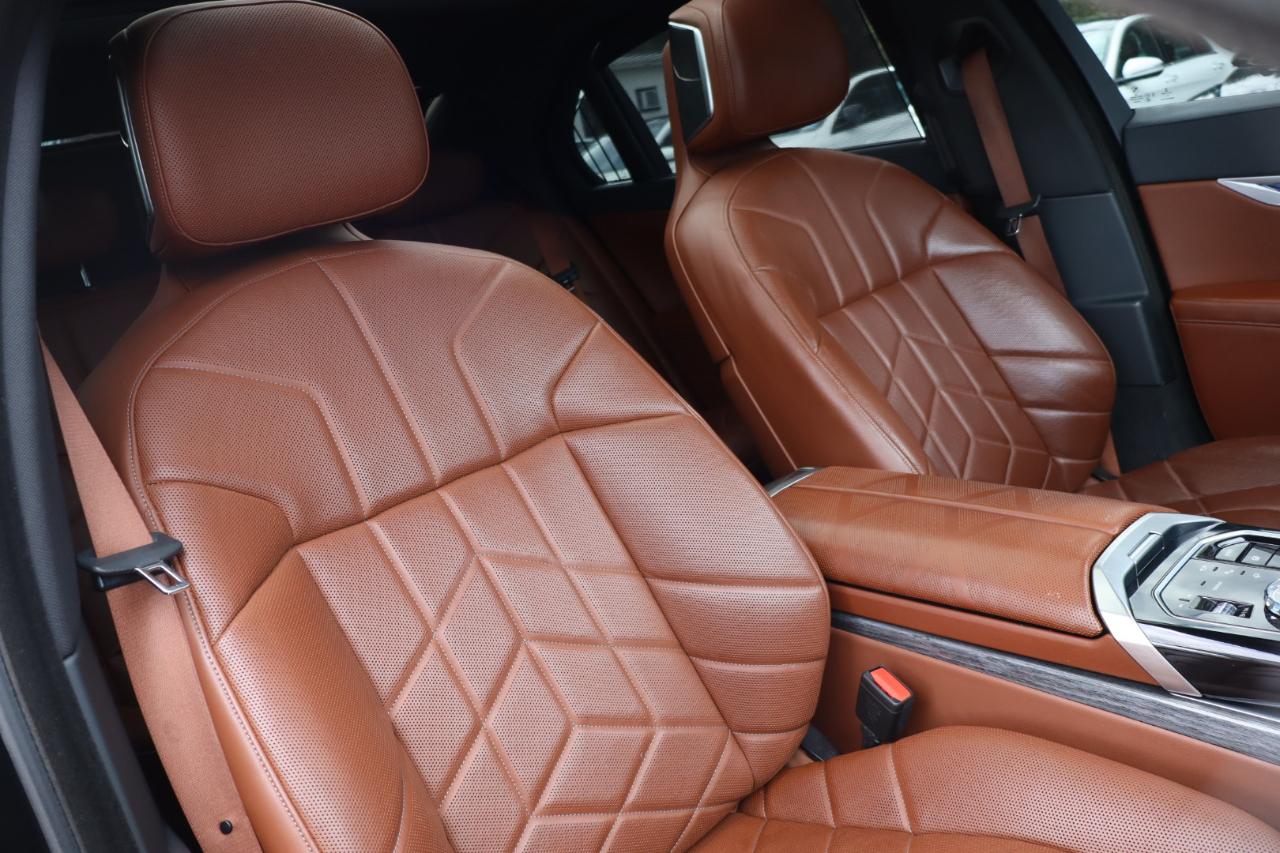 BMW 7-Series 760xi 4D Sedan 2023