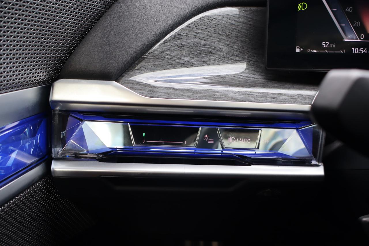 BMW 7-Series 760xi 4D Sedan 2023