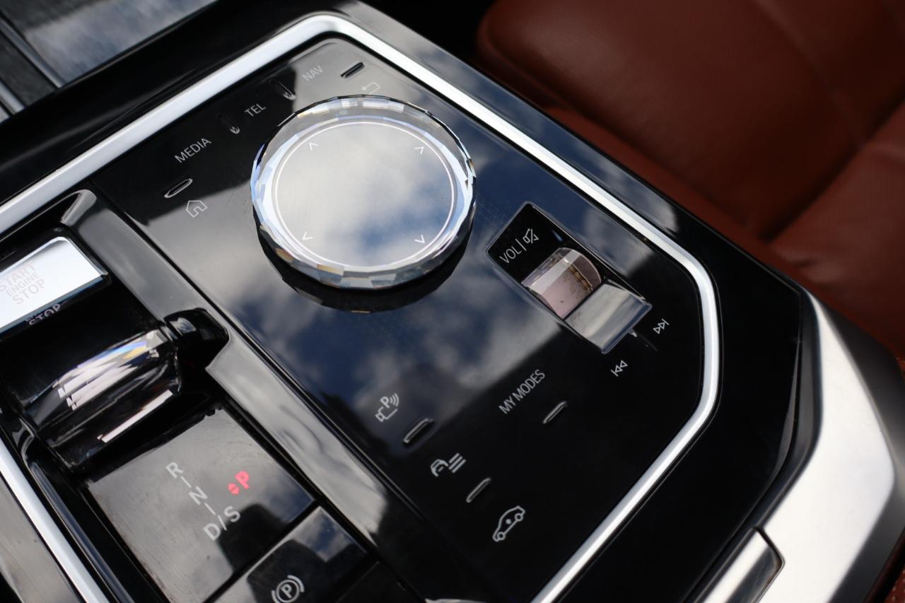 BMW 7-Series 760xi 4D Sedan 2023