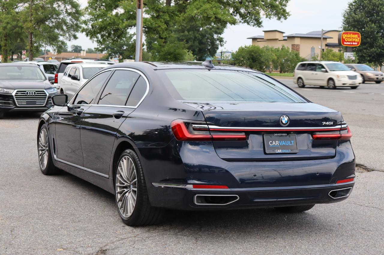 BMW 7-Series  2020