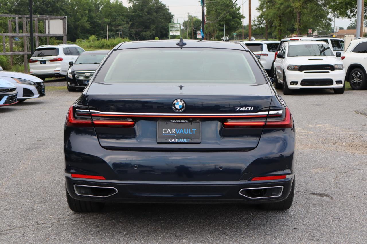 BMW 7-Series  2020