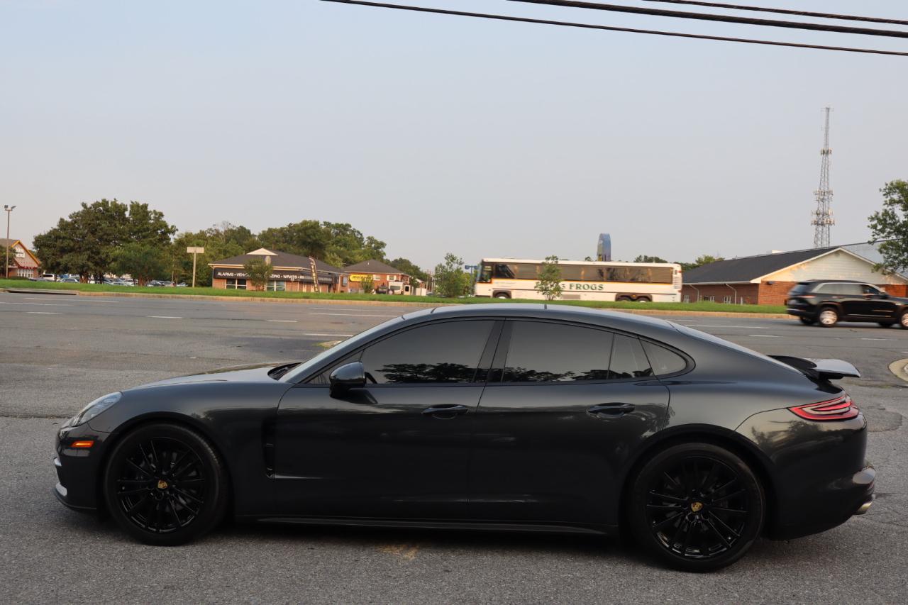 Porsche Panamera  2017