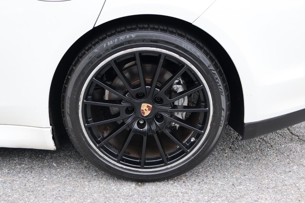 Porsche Panamera  2012