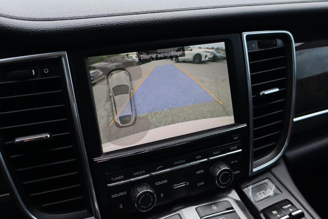 Porsche Panamera  2012