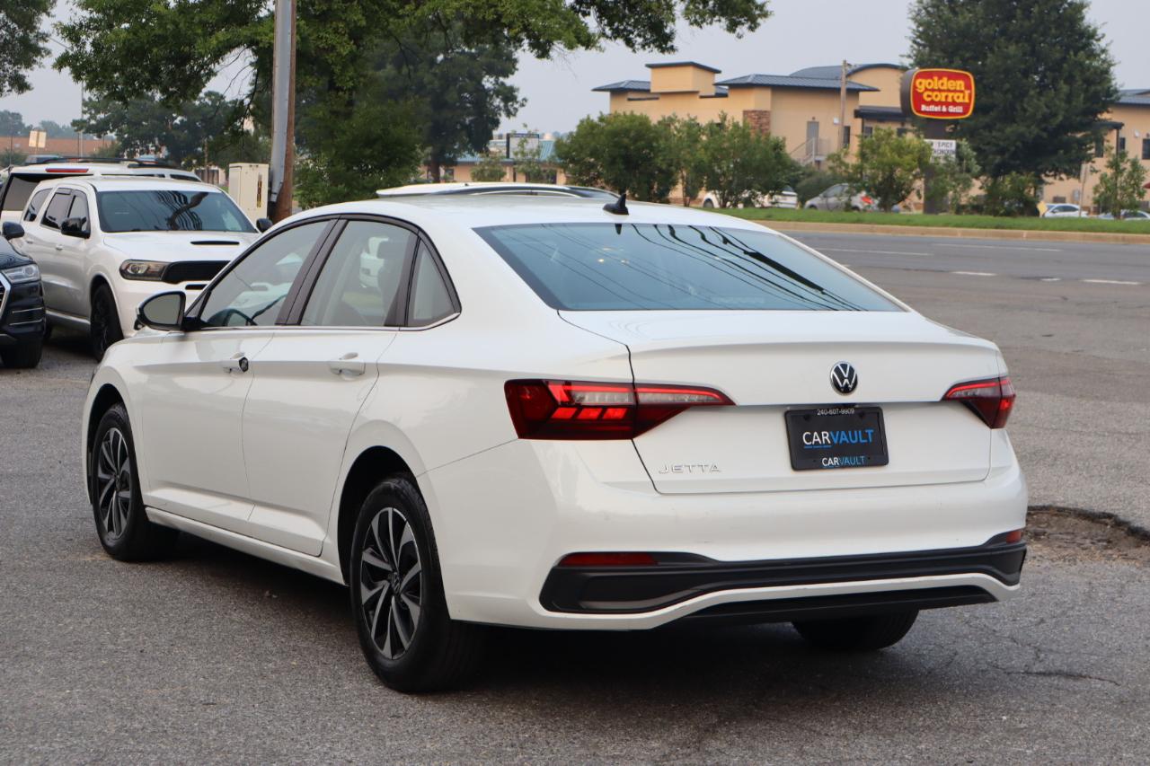 Volkswagen Jetta  2022