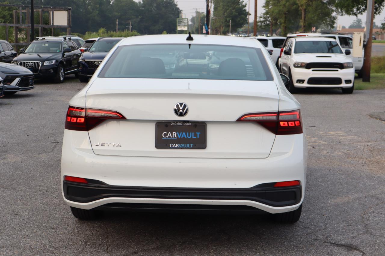 Volkswagen Jetta  2022