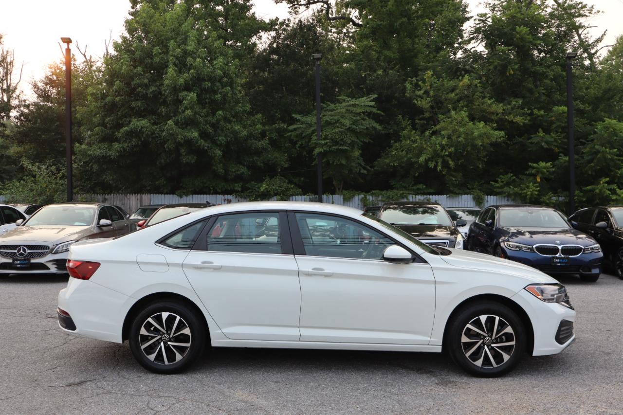 Volkswagen Jetta  2022