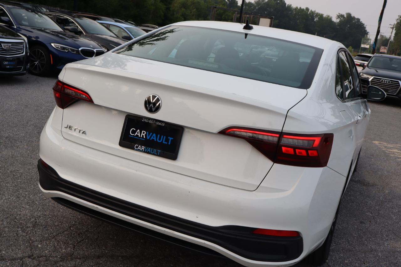 Volkswagen Jetta  2022