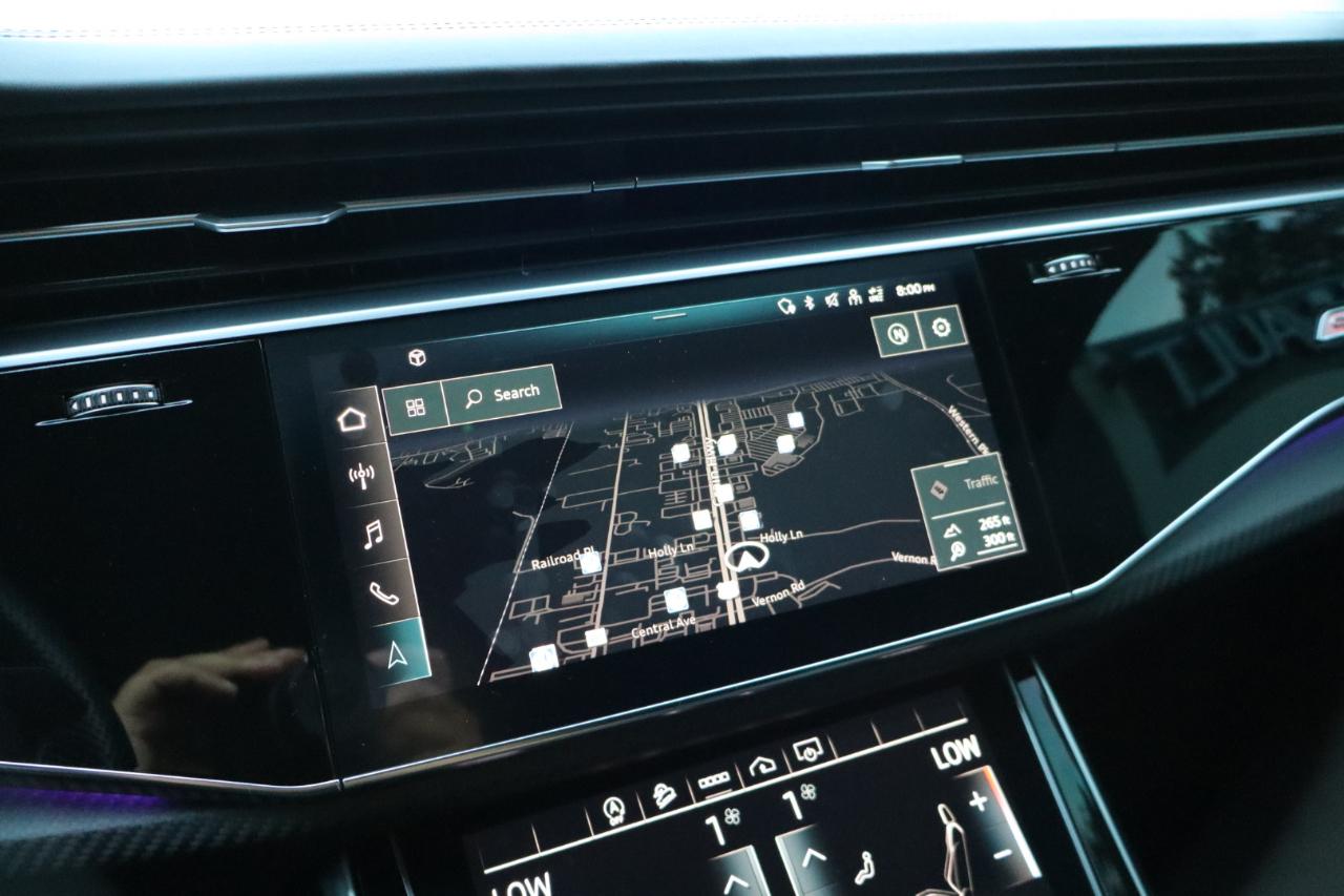 Audi RS Q8  2023