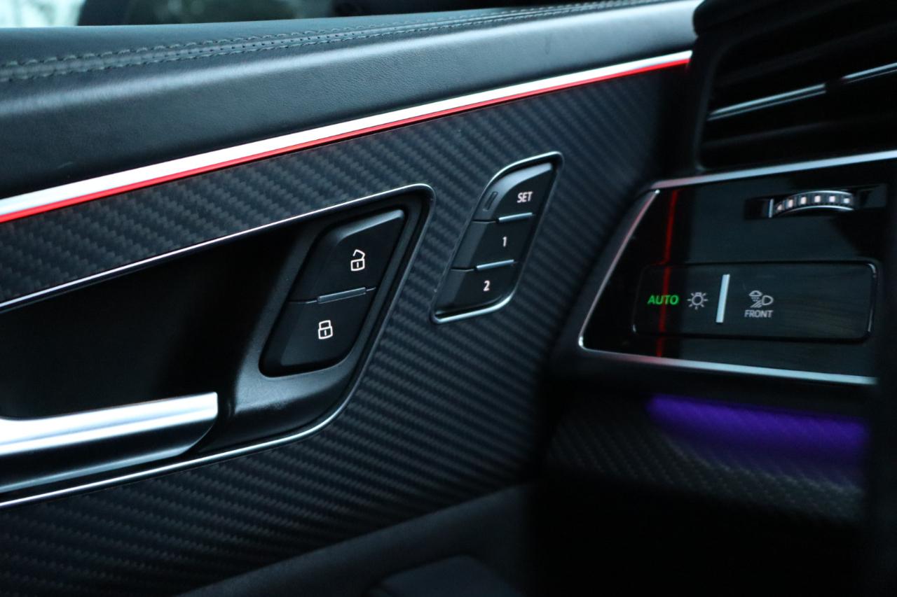 Audi RS Q8  2023