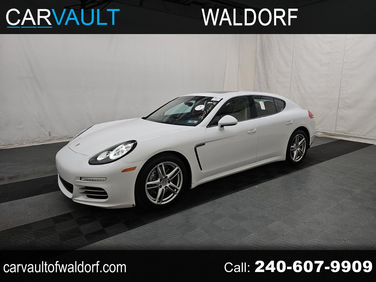 Porsche Panamera 4 4D Sedan 2015