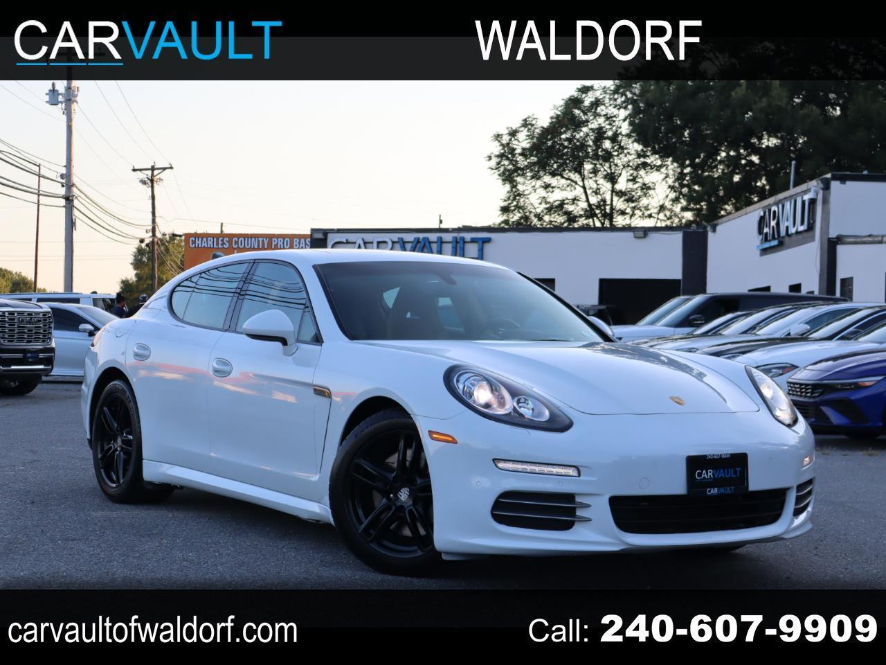 Porsche Panamera 4 4D Sedan 2015