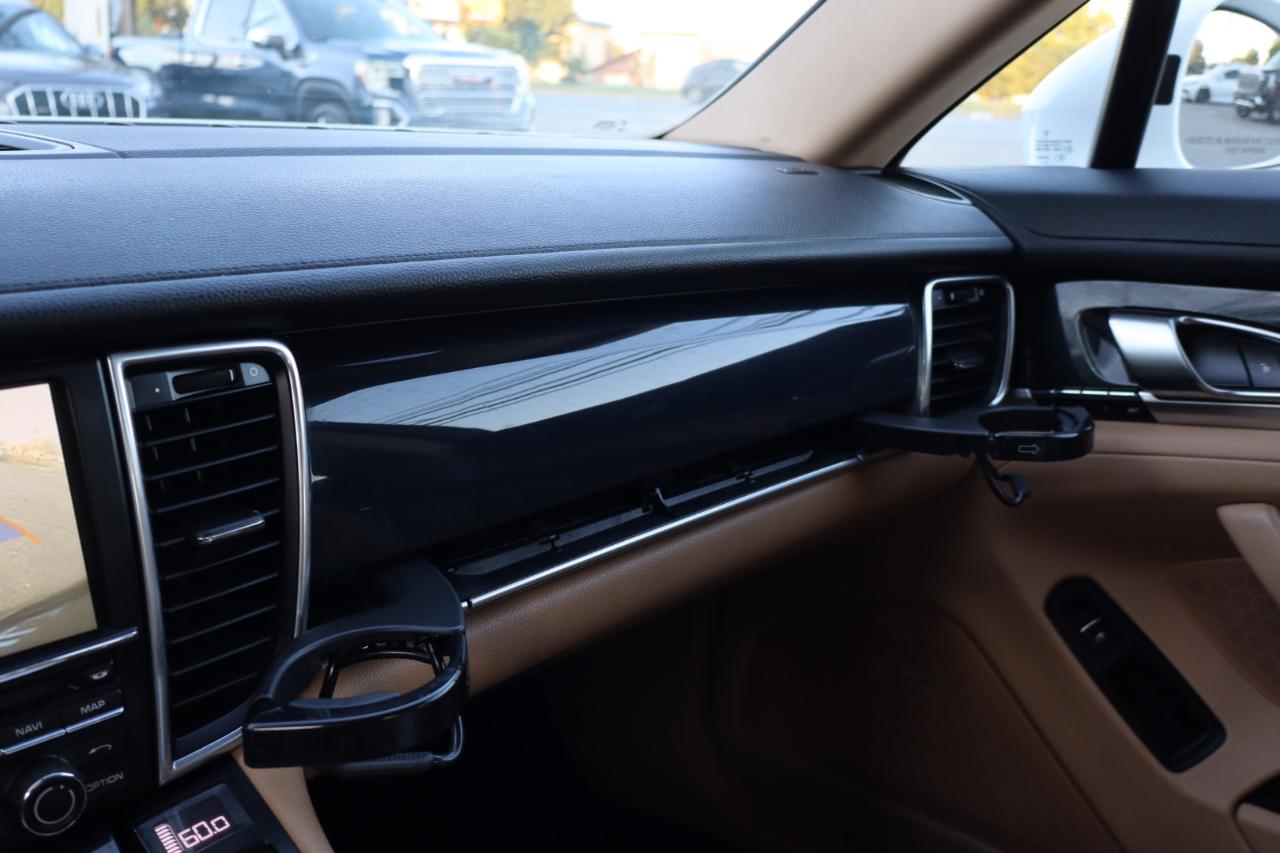 Porsche Panamera 4 4D Sedan 2015