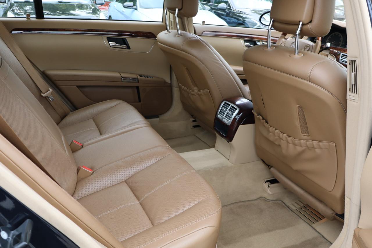 Mercedes-Benz S-Class  2008