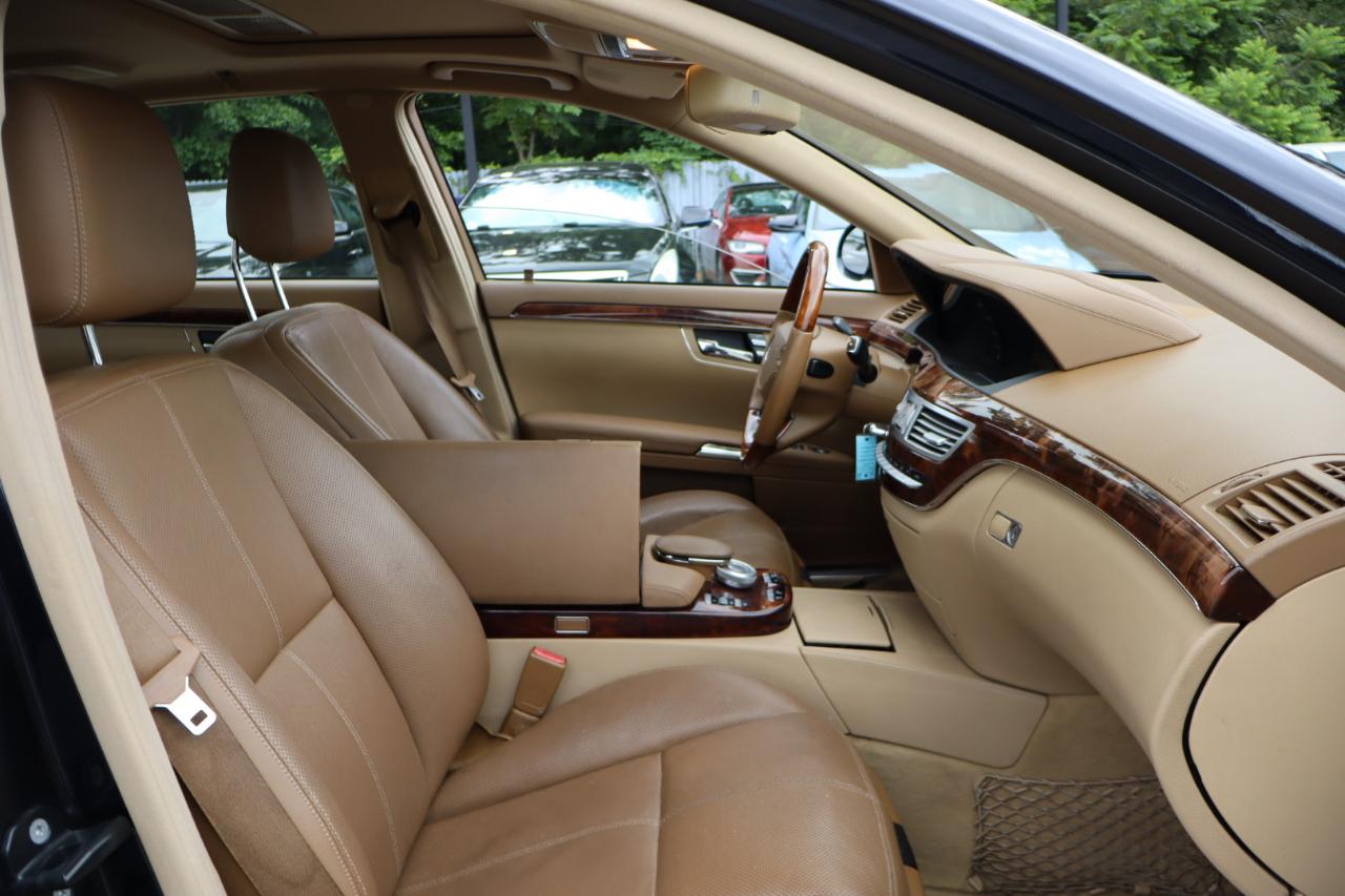 Mercedes-Benz S-Class  2008