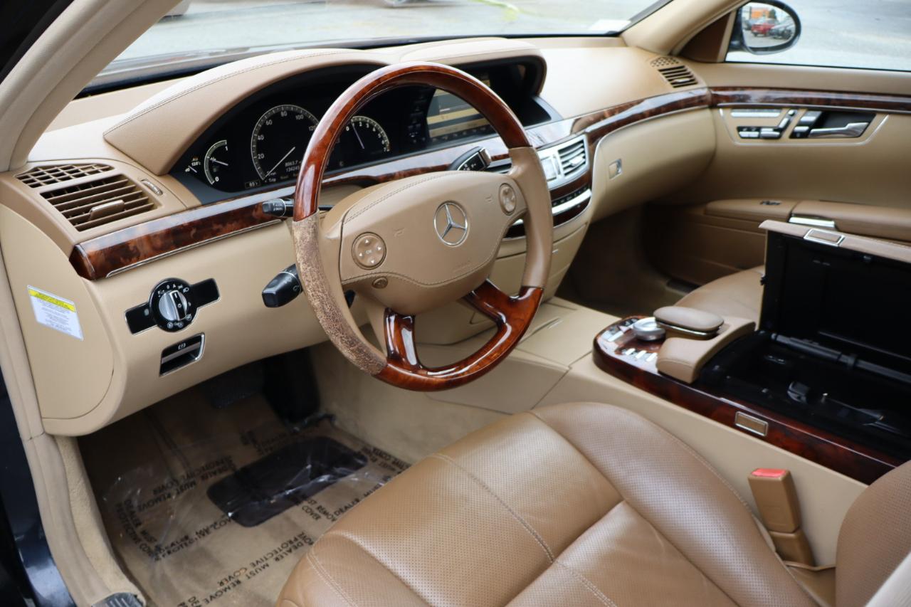 Mercedes-Benz S-Class  2008