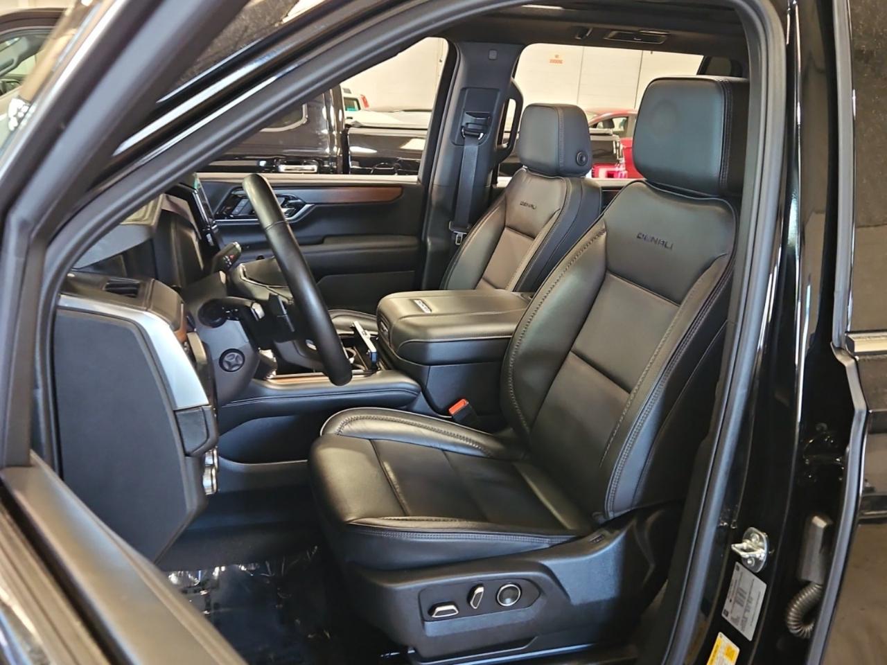 GMC Yukon XL  2025