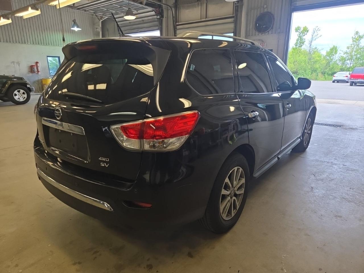 Nissan Pathfinder  2016