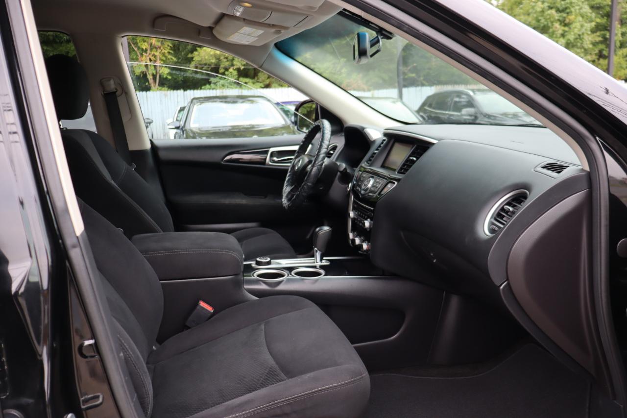 Nissan Pathfinder  2016
