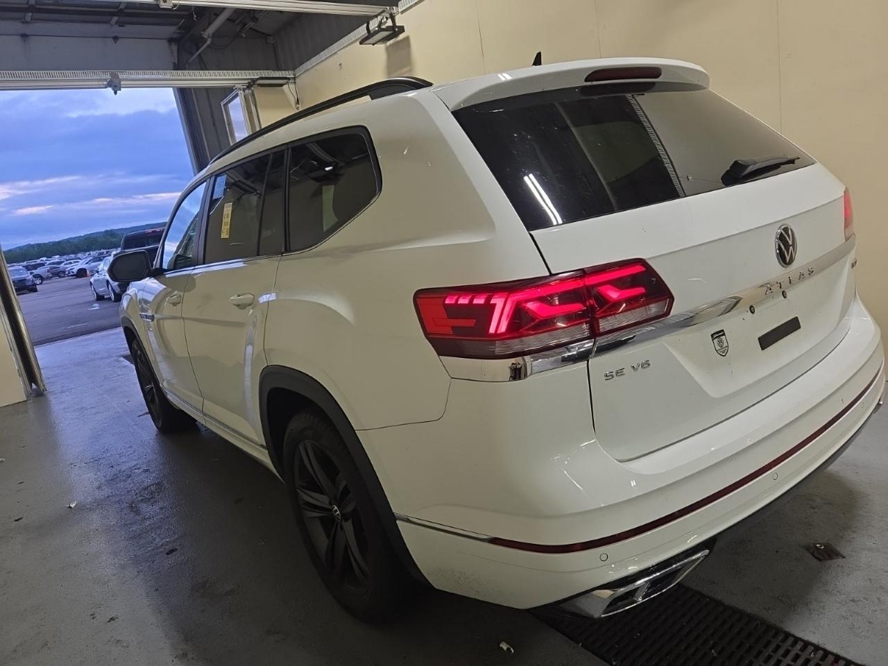 Volkswagen Atlas V6 SE w/Technology R-Line 4MOTION 2021
