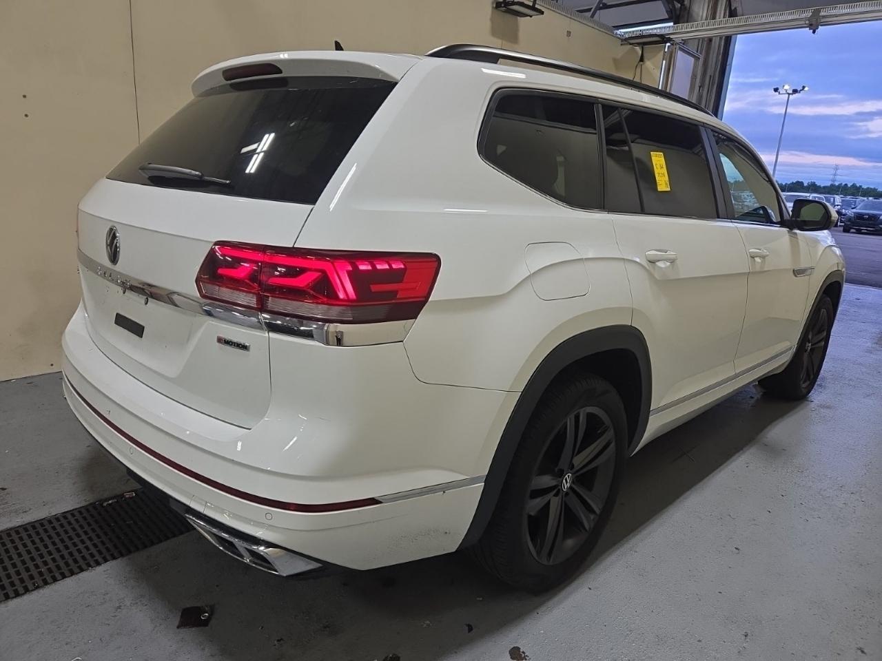 Volkswagen Atlas V6 SE w/Technology R-Line 4MOTION 2021
