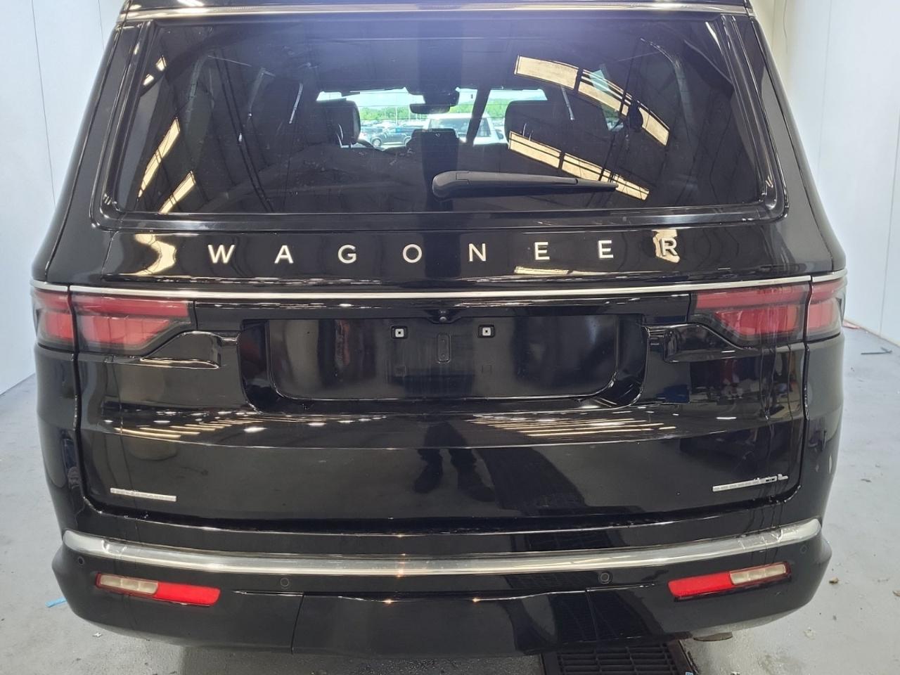 Jeep Wagoneer L  2023