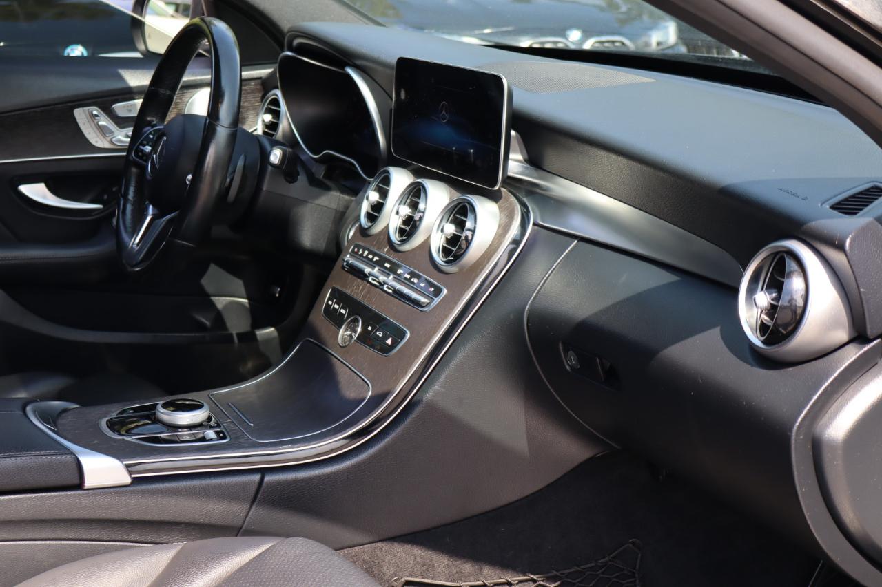 Mercedes-Benz C-Class  2021
