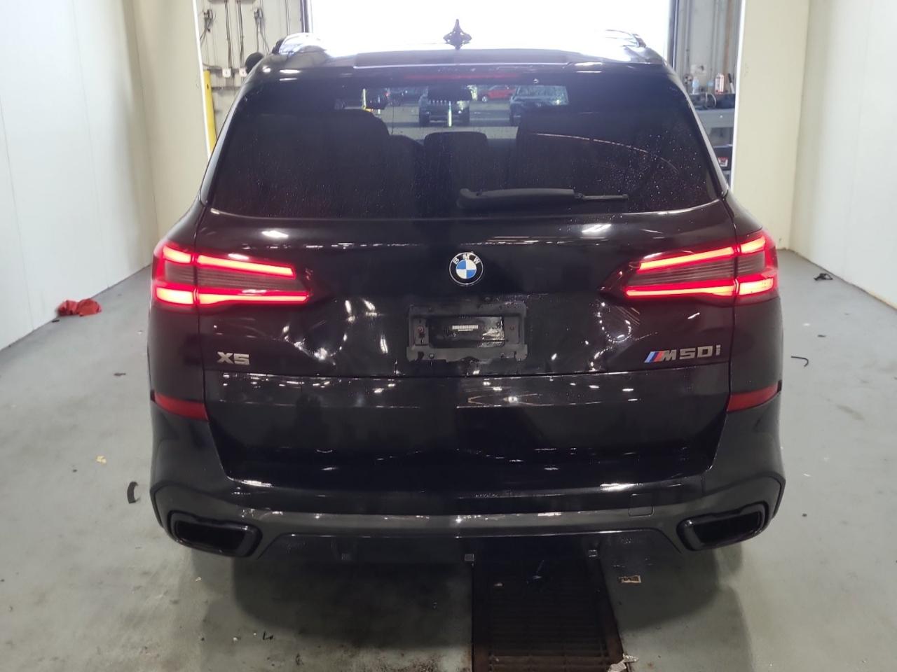 BMW X5  2021